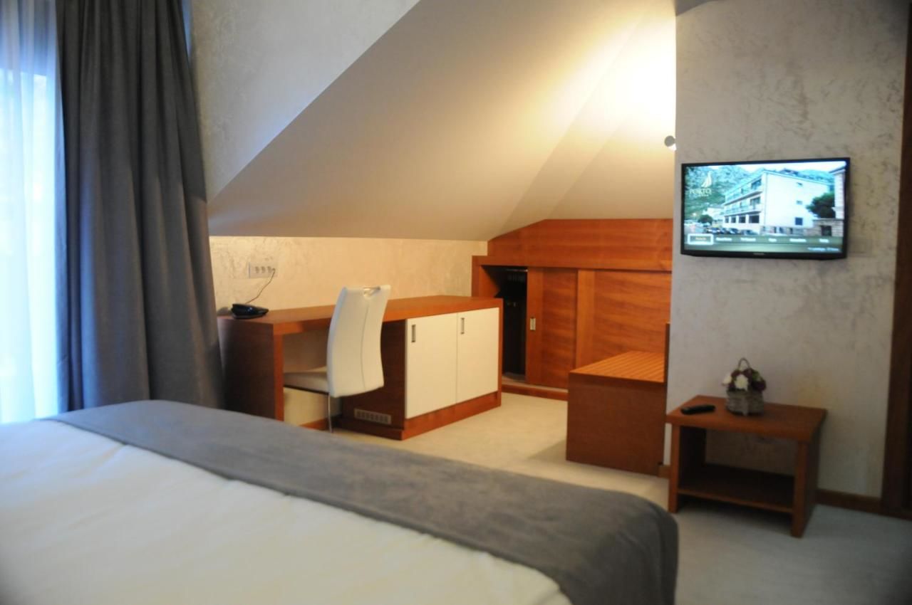 Отель Hotel Porto In Котор-41