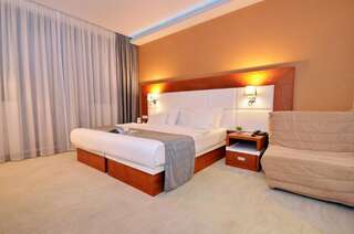 Отель Hotel Porto In Котор Улучшенный двухместный номер с 1 кроватью или 2 отдельными кроватями-9