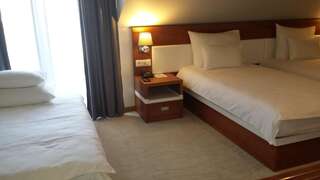 Отель Hotel Porto In Котор Улучшенный двухместный номер с 1 кроватью или 2 отдельными кроватями-13
