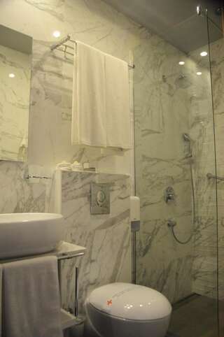 Отель Hotel Porto In Котор Стандартный двухместный номер с 1 кроватью или 2 отдельными кроватями-10