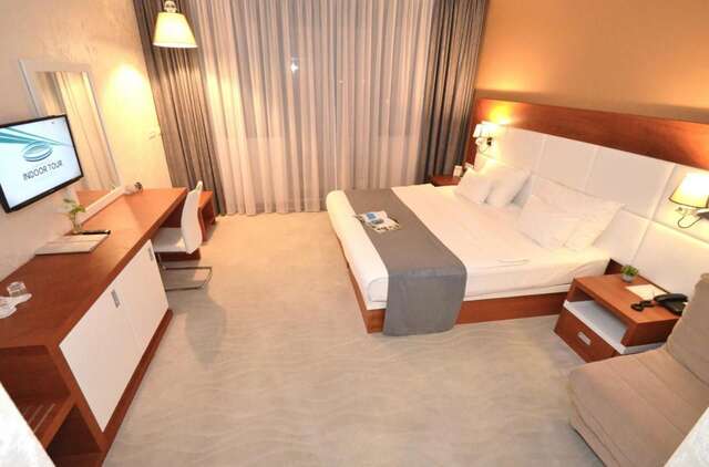 Отель Hotel Porto In Котор-17