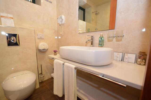 Отель Hotel Porto In Котор-24