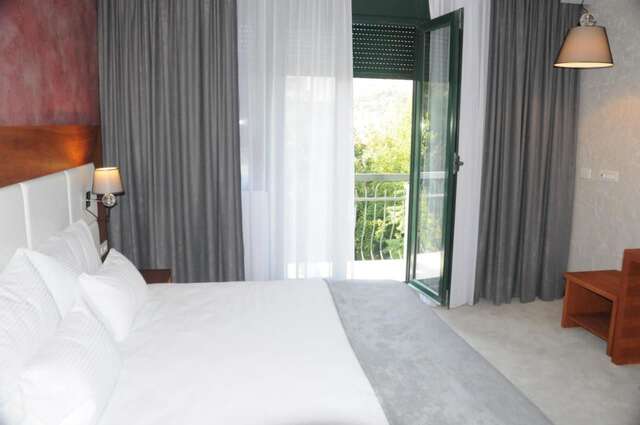 Отель Hotel Porto In Котор-33