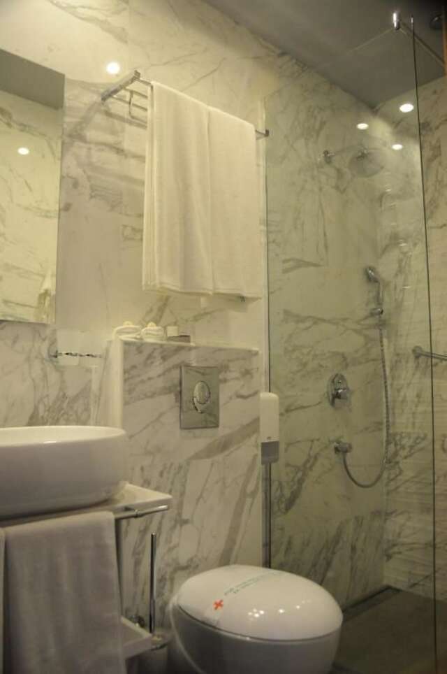 Отель Hotel Porto In Котор-54